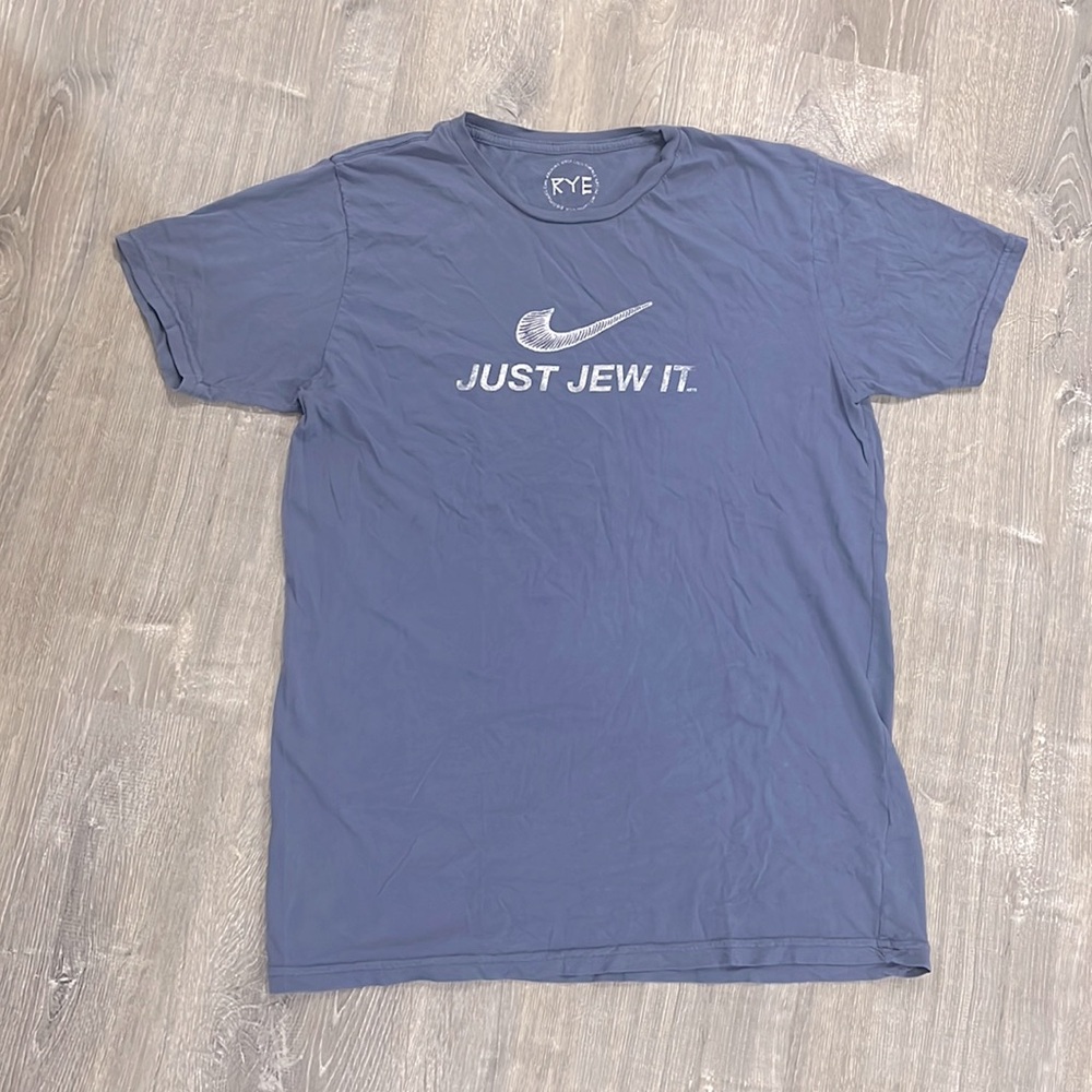 Y2K Vintage Rye Jewish Humor Shirt Just Jew It Shofar Swoosh